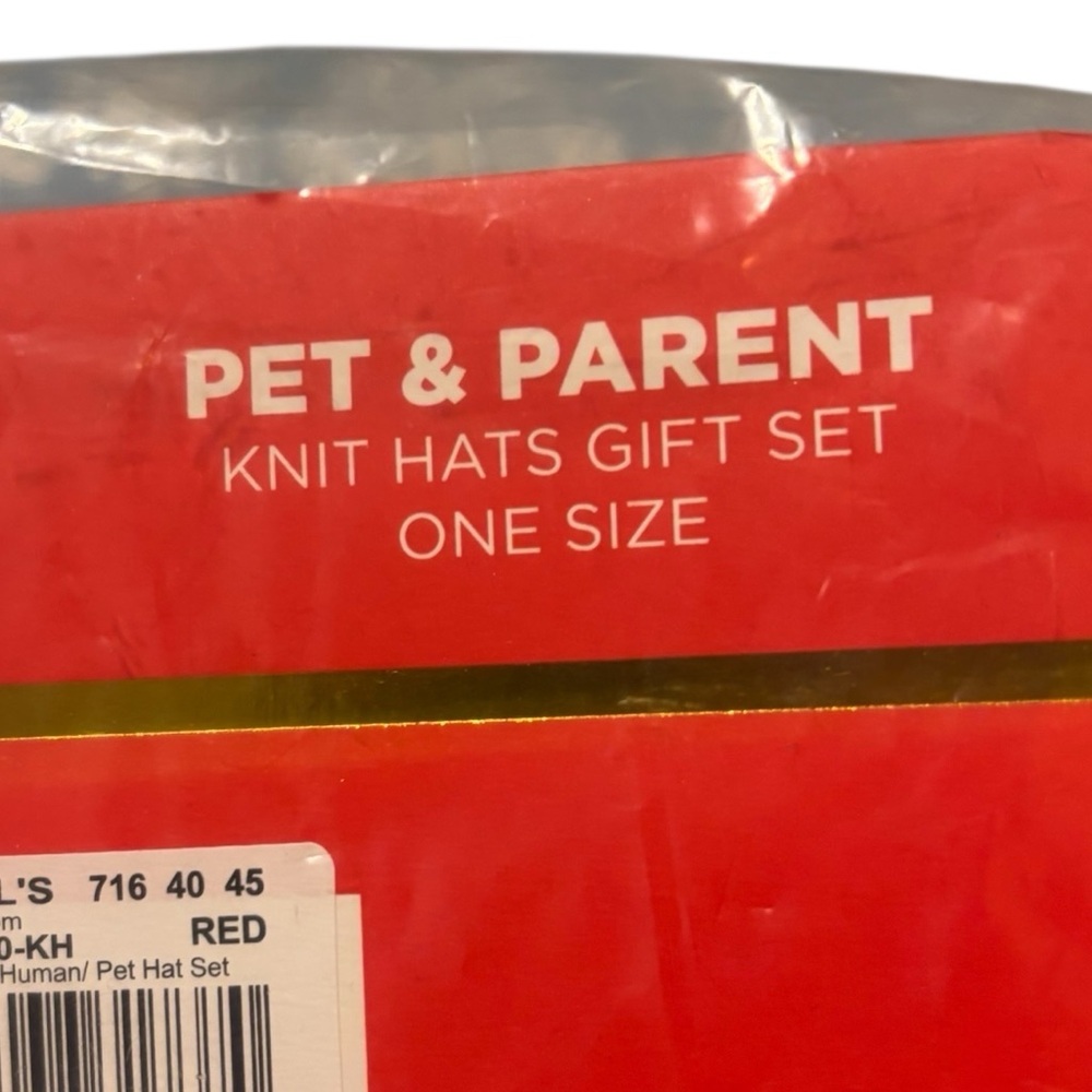 Hallmark Pets Knit Human Pet Red Matching Beanie Hat Set 2 Pieces Pom Pom - Picture 5 of 7